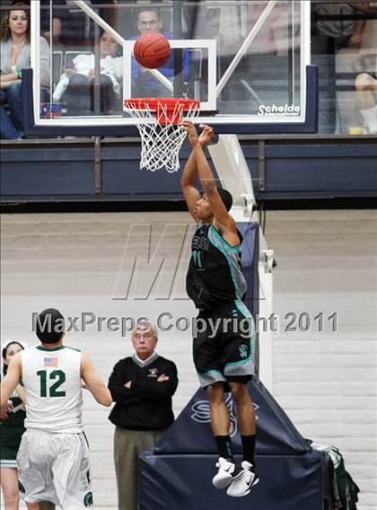 Thumbnail 2 in Sheldon vs. De La Salle (CIF State NorCal D1 Playoffs) photogallery.