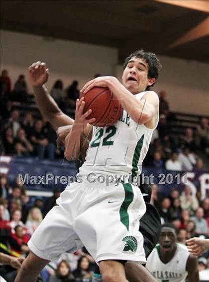 Thumbnail 2 in Sheldon vs. De La Salle (CIF State NorCal D1 Playoffs) photogallery.