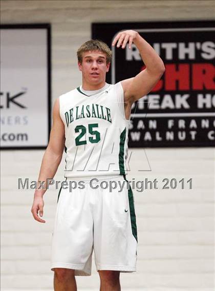 Thumbnail 1 in Sheldon vs. De La Salle (CIF State NorCal D1 Playoffs) photogallery.