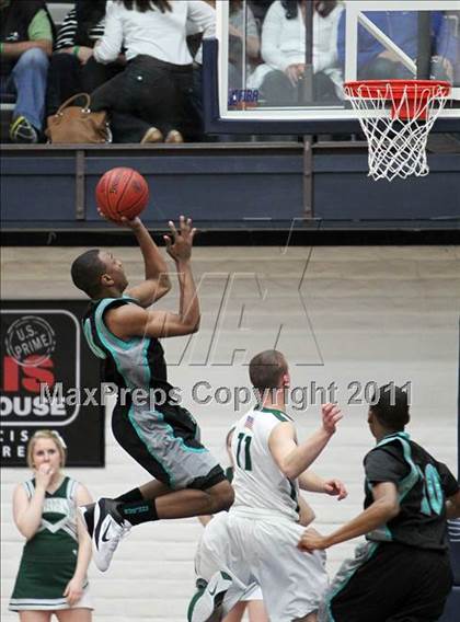Thumbnail 1 in Sheldon vs. De La Salle (CIF State NorCal D1 Playoffs) photogallery.