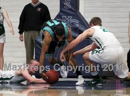 Thumbnail 3 in Sheldon vs. De La Salle (CIF State NorCal D1 Playoffs) photogallery.