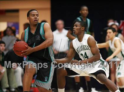 Thumbnail 3 in Sheldon vs. De La Salle (CIF State NorCal D1 Playoffs) photogallery.