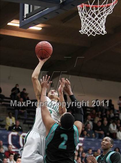 Thumbnail 1 in Sheldon vs. De La Salle (CIF State NorCal D1 Playoffs) photogallery.