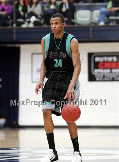 Thumbnail 3 in Sheldon vs. De La Salle (CIF State NorCal D1 Playoffs) photogallery.