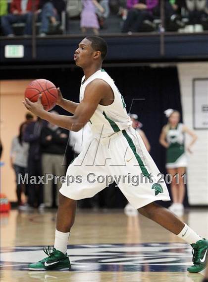 Thumbnail 2 in Sheldon vs. De La Salle (CIF State NorCal D1 Playoffs) photogallery.