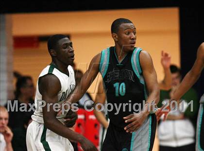 Thumbnail 1 in Sheldon vs. De La Salle (CIF State NorCal D1 Playoffs) photogallery.