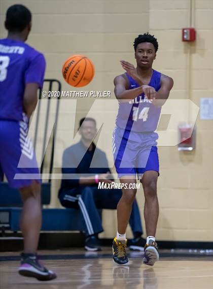 Thumbnail 3 in Durham Academy vs. Village Christian Academy (Phenom City of Oaks Classic) photogallery.