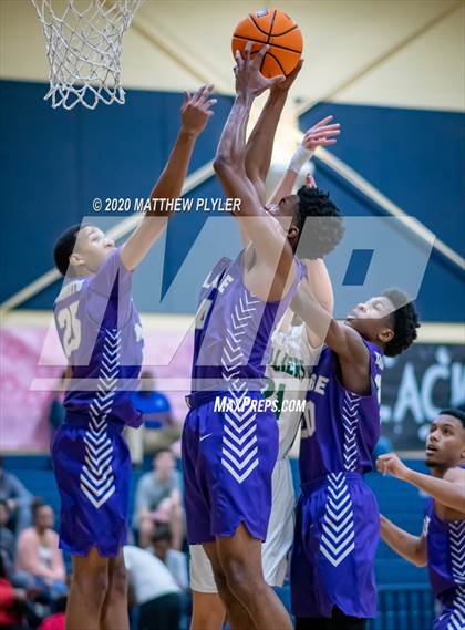 Thumbnail 3 in Durham Academy vs. Village Christian Academy (Phenom City of Oaks Classic) photogallery.