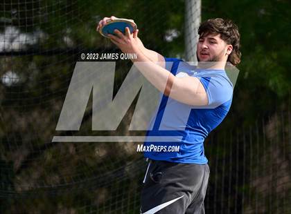 Thumbnail 2 in Strath Haven Meet photogallery.