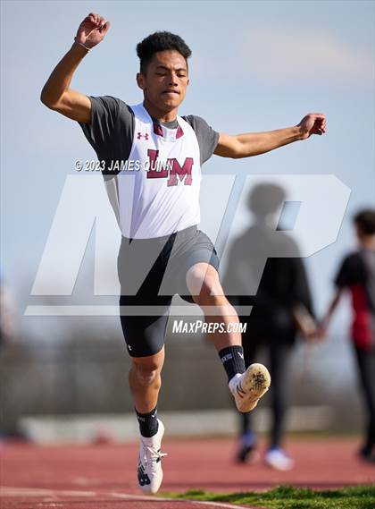 Thumbnail 3 in Strath Haven Meet photogallery.