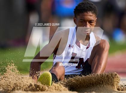 Thumbnail 2 in Strath Haven Meet photogallery.