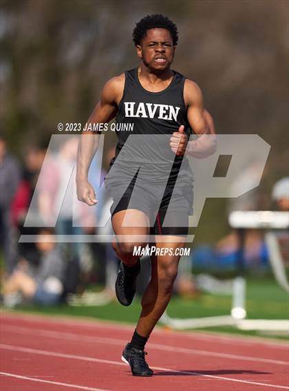 Thumbnail 3 in Strath Haven Meet photogallery.