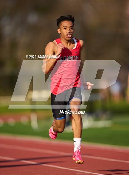 Thumbnail 2 in Strath Haven Meet photogallery.