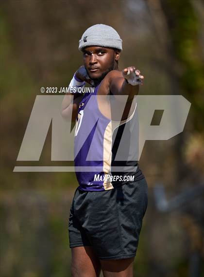 Thumbnail 2 in Strath Haven Meet photogallery.