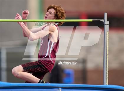 Thumbnail 2 in Strath Haven Meet photogallery.