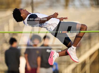 Thumbnail 2 in Strath Haven Meet photogallery.