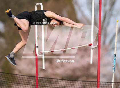 Thumbnail 3 in Strath Haven Meet photogallery.