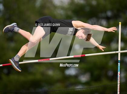 Thumbnail 2 in Strath Haven Meet photogallery.