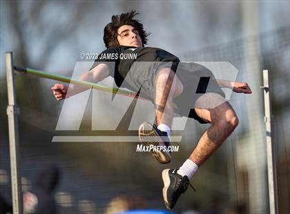 Thumbnail 1 in Strath Haven Meet photogallery.