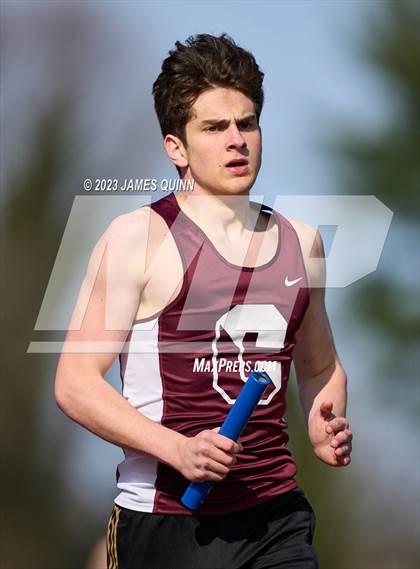 Thumbnail 2 in Strath Haven Meet photogallery.