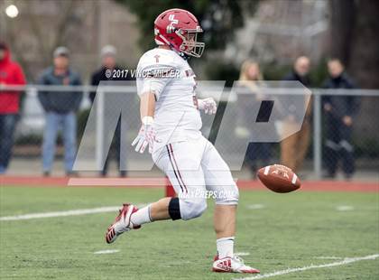 Thumbnail 2 in Tumwater vs. Archbishop Murphy (WIAA 2A Semifinal) photogallery.