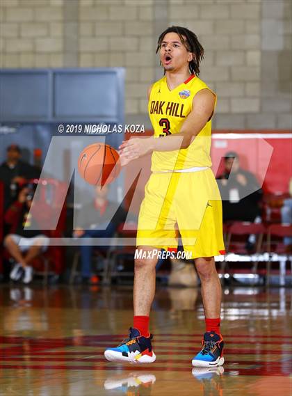 Thumbnail 2 in Modesto Christian vs. Oak Hill Academy (Nike Extravaganza) photogallery.