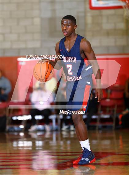 Thumbnail 3 in Modesto Christian vs. Oak Hill Academy (Nike Extravaganza) photogallery.