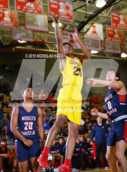 Thumbnail 2 in Modesto Christian vs. Oak Hill Academy (Nike Extravaganza) photogallery.