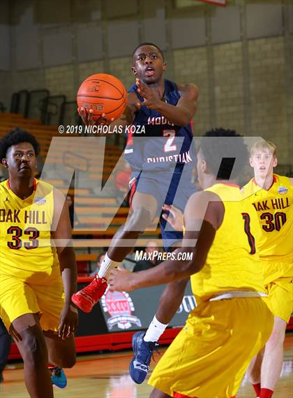 Thumbnail 2 in Modesto Christian vs. Oak Hill Academy (Nike Extravaganza) photogallery.
