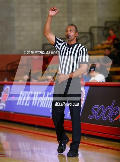 Thumbnail 1 in Modesto Christian vs. Oak Hill Academy (Nike Extravaganza) photogallery.