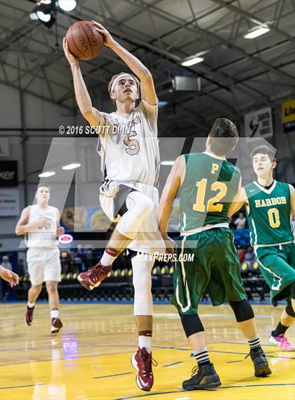 Thumbnail 2 in Scotts Valley vs Harbor (Santa Cruz Warriors Invitational Tournament) photogallery.