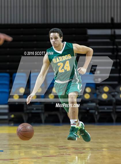 Thumbnail 3 in Scotts Valley vs Harbor (Santa Cruz Warriors Invitational Tournament) photogallery.