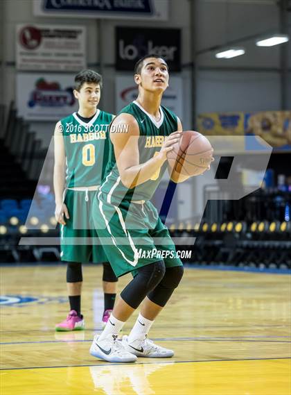 Thumbnail 2 in Scotts Valley vs Harbor (Santa Cruz Warriors Invitational Tournament) photogallery.