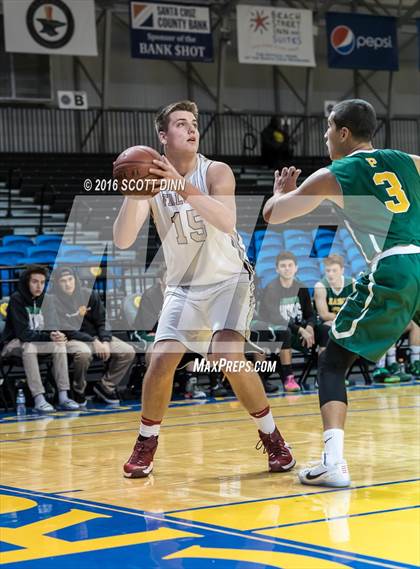 Thumbnail 2 in Scotts Valley vs Harbor (Santa Cruz Warriors Invitational Tournament) photogallery.