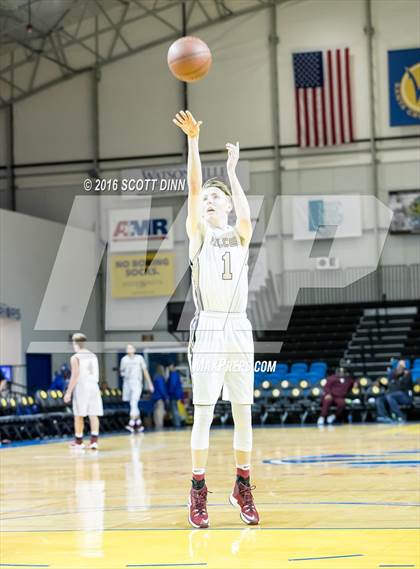 Thumbnail 3 in Scotts Valley vs Harbor (Santa Cruz Warriors Invitational Tournament) photogallery.