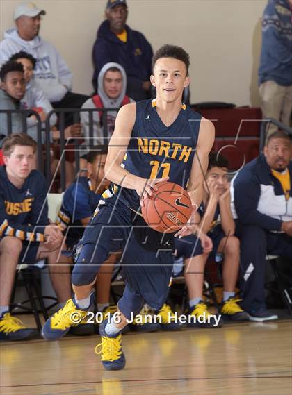 Thumbnail 3 in JW North @ Serra (MaxPreps Holiday Classic) photogallery.