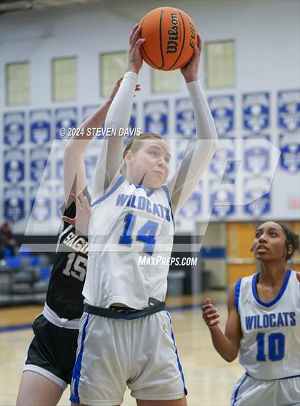 Thumbnail 2 in Saguaro @ Mesquite (AIA 4A Quarterfinal) photogallery.
