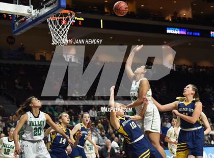 Thumbnail 2 in Churchill County vs. Boulder City (NIAA 3A Semifinal) photogallery.
