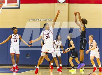 Thumbnail 3 in Kountze vs La Porte (Hardin-Jefferson Basketball Tournament) photogallery.