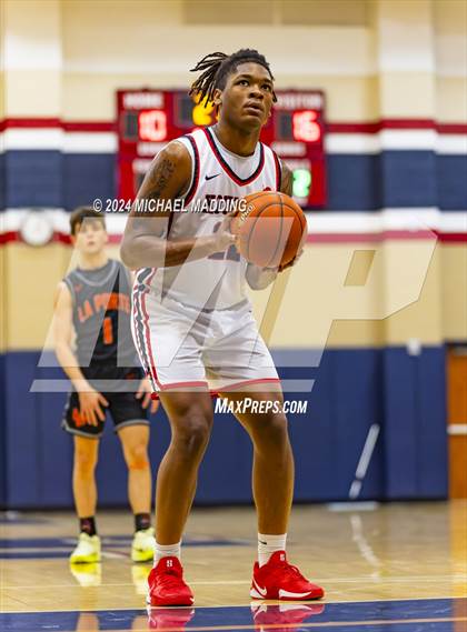 Thumbnail 2 in Kountze vs La Porte (Hardin-Jefferson Basketball Tournament) photogallery.