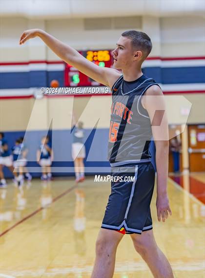 Thumbnail 1 in Kountze vs La Porte (Hardin-Jefferson Basketball Tournament) photogallery.