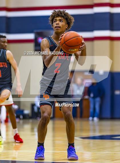 Thumbnail 1 in Kountze vs La Porte (Hardin-Jefferson Basketball Tournament) photogallery.