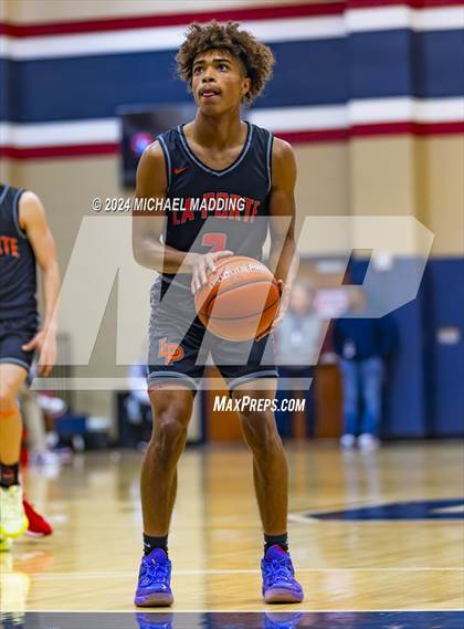 Thumbnail 3 in Kountze vs La Porte (Hardin-Jefferson Basketball Tournament) photogallery.