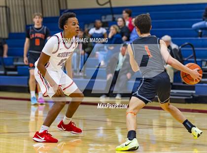 Thumbnail 3 in Kountze vs La Porte (Hardin-Jefferson Basketball Tournament) photogallery.
