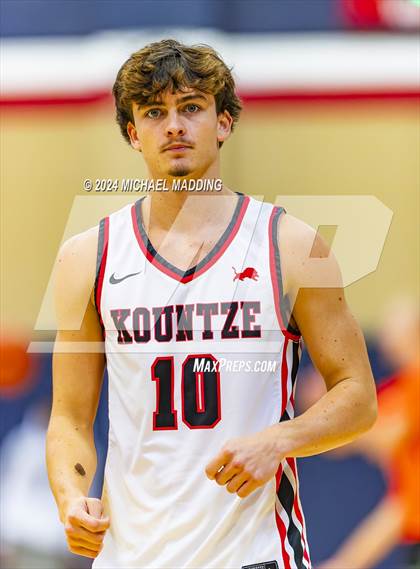 Thumbnail 3 in Kountze vs La Porte (Hardin-Jefferson Basketball Tournament) photogallery.