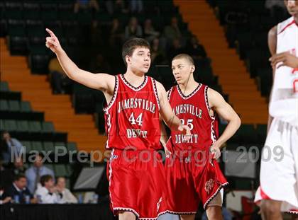 Thumbnail 1 in Peekskill vs Jamesville-DeWitt (NYSPHSAA A Final) photogallery.