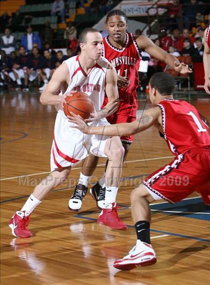 Thumbnail 2 in Peekskill vs Jamesville-DeWitt (NYSPHSAA A Final) photogallery.