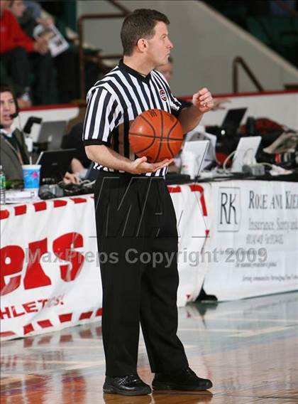 Thumbnail 3 in Peekskill vs Jamesville-DeWitt (NYSPHSAA A Final) photogallery.