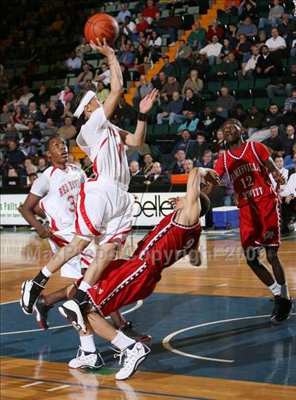 Thumbnail 2 in Peekskill vs Jamesville-DeWitt (NYSPHSAA A Final) photogallery.