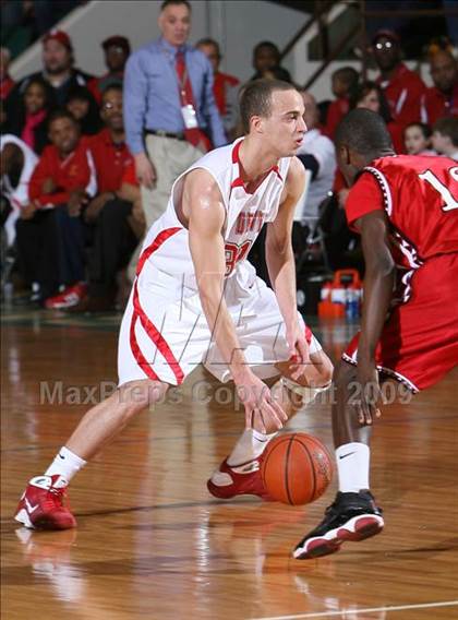 Thumbnail 2 in Peekskill vs Jamesville-DeWitt (NYSPHSAA A Final) photogallery.